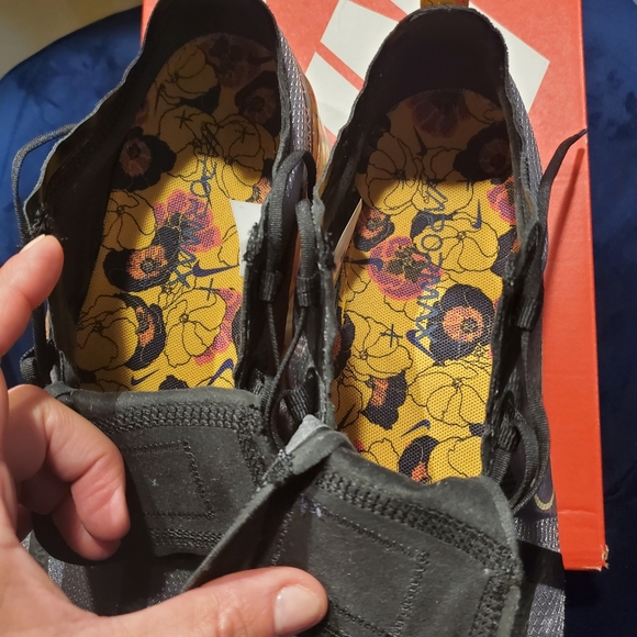 Nike Air Vapormax 2019 Special Edition - Picture 10 of 16